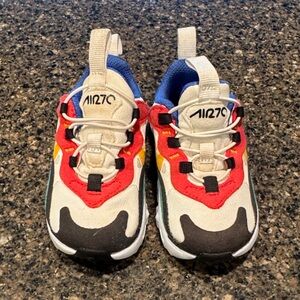 Nike 270 Child’s size 5  Multicolor Sneakers